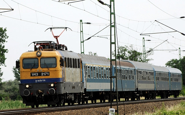 Egyre nagyobb késések a Budapest-Szeged vasútvonalon