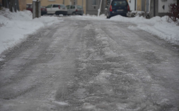 Jégpáncél borítja a várost