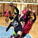 Megint nyertek a felnőttek