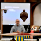 Újra lengett a Foucault-inga