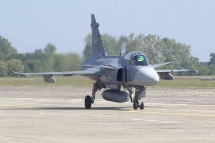 HM: nem drónok miatt láthattak Gripeneket a levegőben Nyíregyháza környékén
