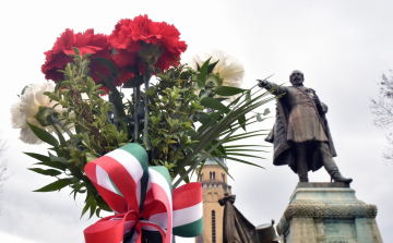 Szegfűcsokor Kossuth Lajosnak