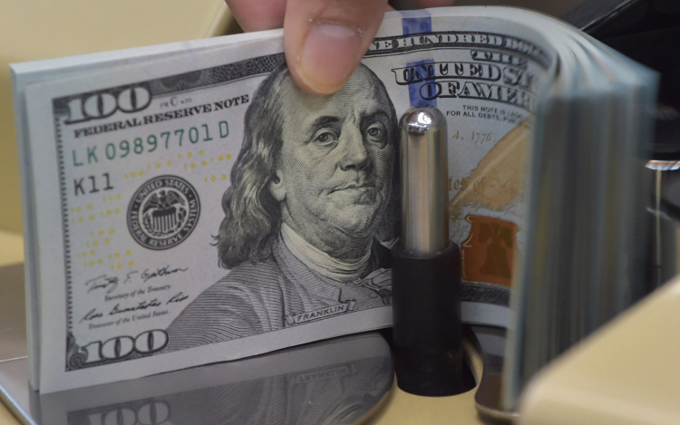 Előzetesben a ceglédi dollárhamisító