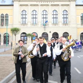 Vasárnapi forgatag - VÁROSNAPOK