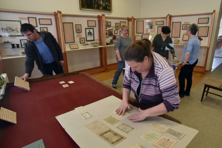 Mi történik a Kossuth Múzeumban, ha nincsenek nyitva a kiállítások...?