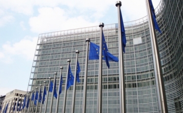 Újabb EU-csúcs lesz a járványvédelmi intézkedések összehangolása érdekében