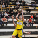 CEGLÉDI EKK–PINKK PÉCSI 424 64–75 