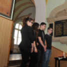 Gyertyagyújtás a Gimiben