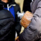 Infineon ételosztás