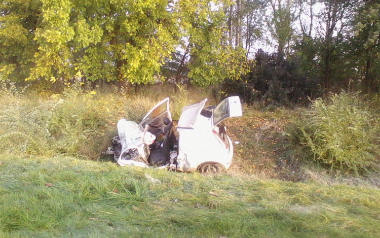 Ketten vesztették életüket a kedd reggeli balesetben