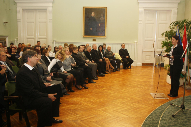 59 évvel 1956 október 23 után