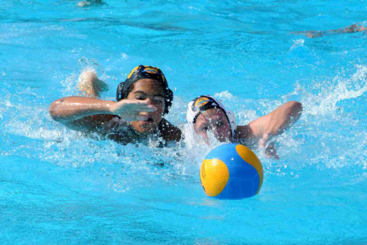 Miami vízilabdások Cegléden