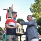 Vízilabda olimpikonok a főtéren