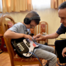 Interaktív hangszerbemutató