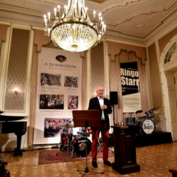 Ceglédi Dobmúzeum a Benczúr Házban