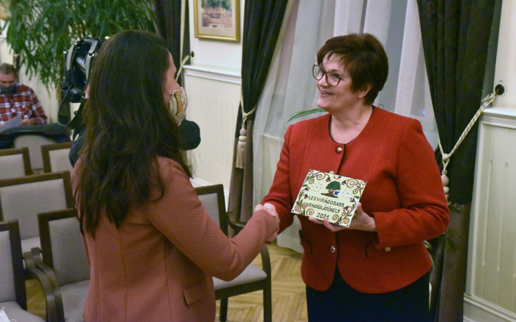 Szebb, virágosabb Ceglédért