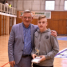 Csúcsrangadó a listavezető ellen