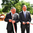 Fürdő út átadás