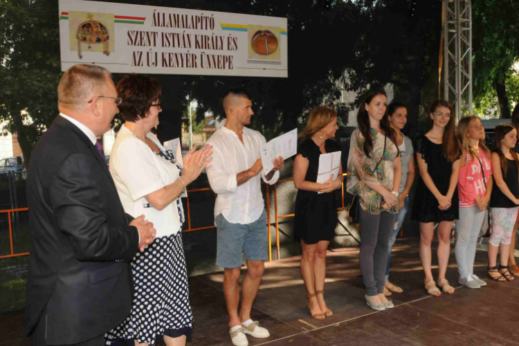 Augusztus 20. - Az új kenyér