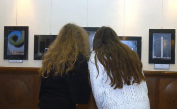 Hidak! Hidak! Hidak!