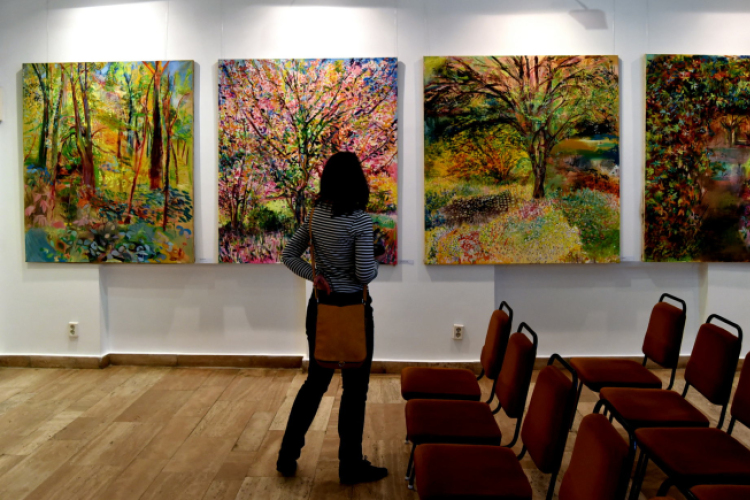 Égi virágpor - kiállítás a Ceglédi Galériában