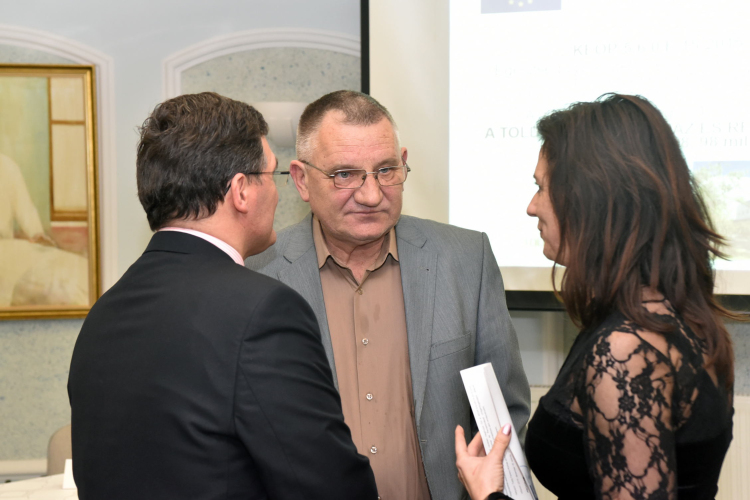 Új, korszerű röntgen gépek Cegléden