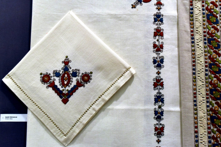 Kiállítás a gimiben