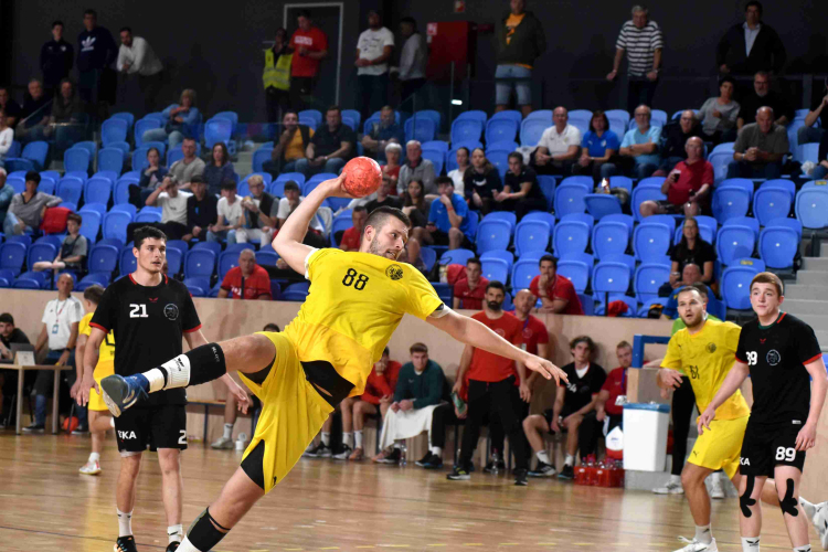 Vereség a listavezető ellen