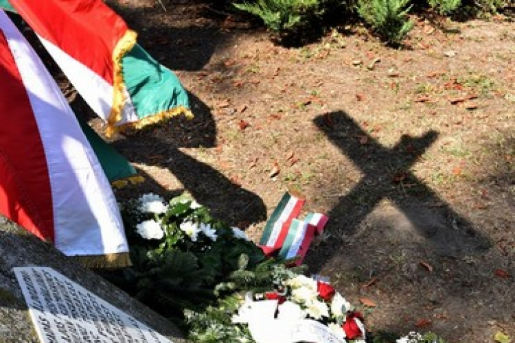 75 éve érte bombatámadás Ceglédet