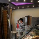 Új fagyizó nyílt Cegléden