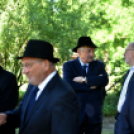 Gyászistentisztelet a temetőben