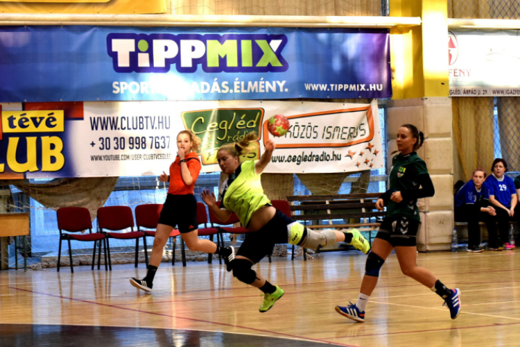 Ceglédi Kék Cápák - Gyömrő VSK 19 - 20 ( 9 - 9 )