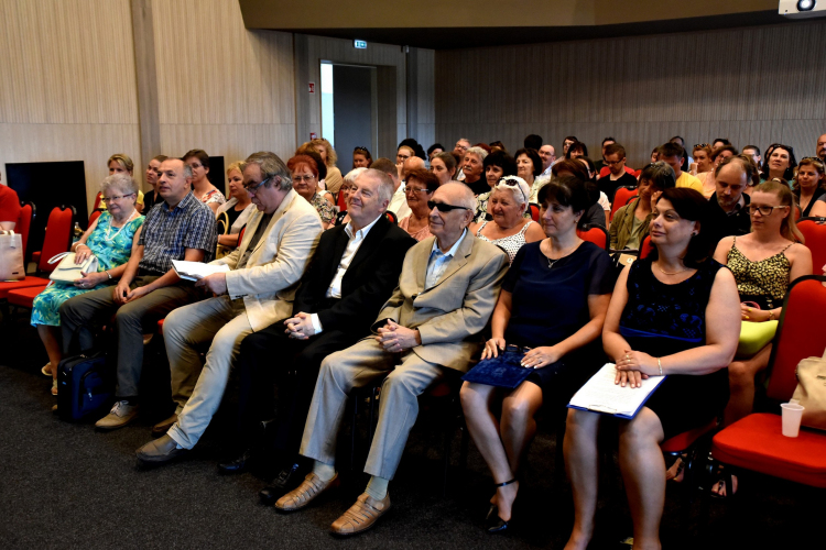 Könyvbemutató Pilisen