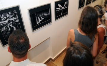 Kiállított a Ceglédi Fotóklub