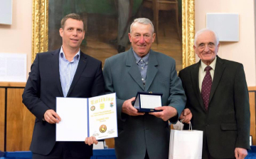 Jubileumi elismerés a ceglédi egyesületnek