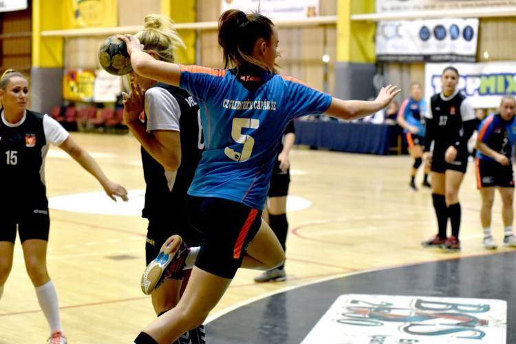 Ceglédi Kék Cápák - Vecsés