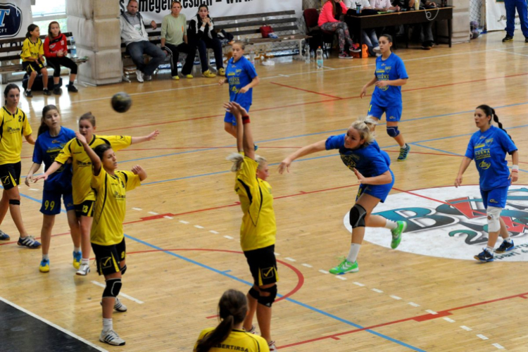 Ceglédi Kék Cápák - Albertirsa női kézilabda