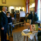 Jójárt György kiállítása a Gimiben