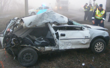 Karambol a vasúti átjáróban