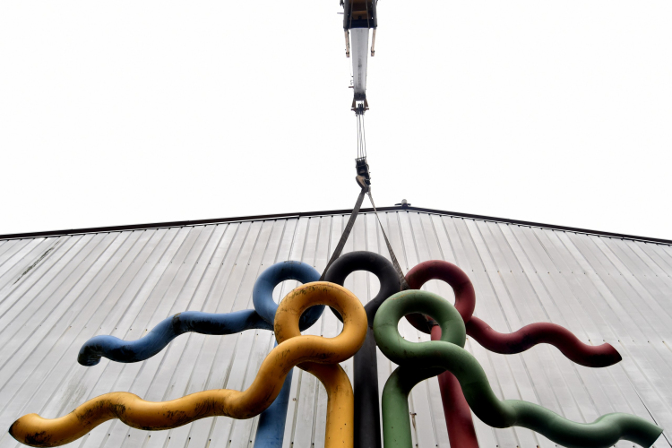 Lekerült az ötkarika sportcsarnokról