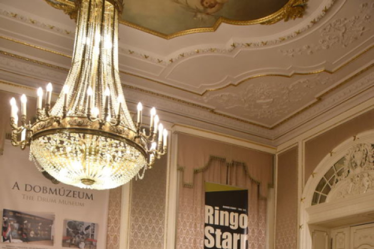 Ceglédi Dobmúzeum a Benczúr Házban