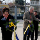 Koszorúzás a köztemetőben - Március 15.