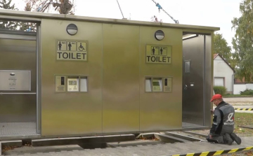 Megrongálták az okos WC-t