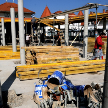 Halad a piac projekt