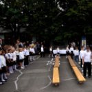 Iskolakezdés a Táncsicsban