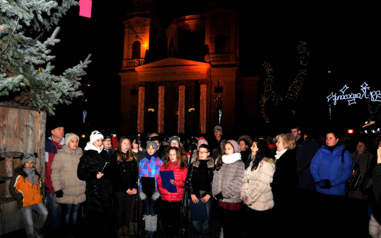 A második adventi este Cegléden