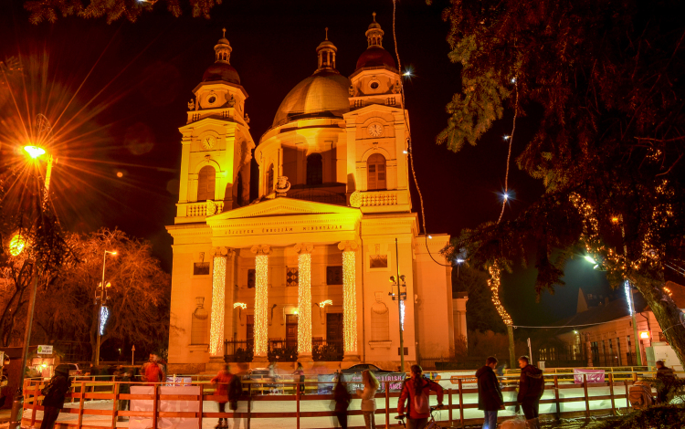 Szombaton nyit a Ceglédi Jégpálya