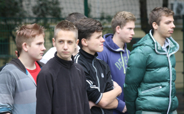 Felsorakoztak a ceglédi dühöngők