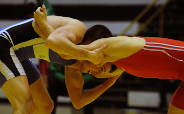 Oda- visszavágó a Sportcsarnokban