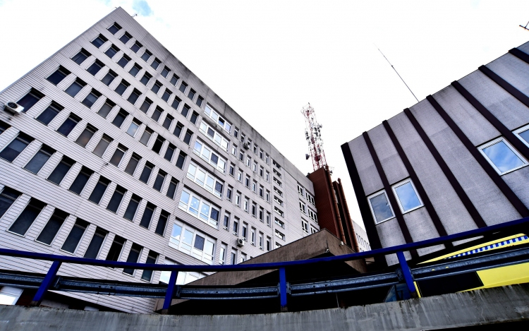 Visszavonták a látogatási tilalmat